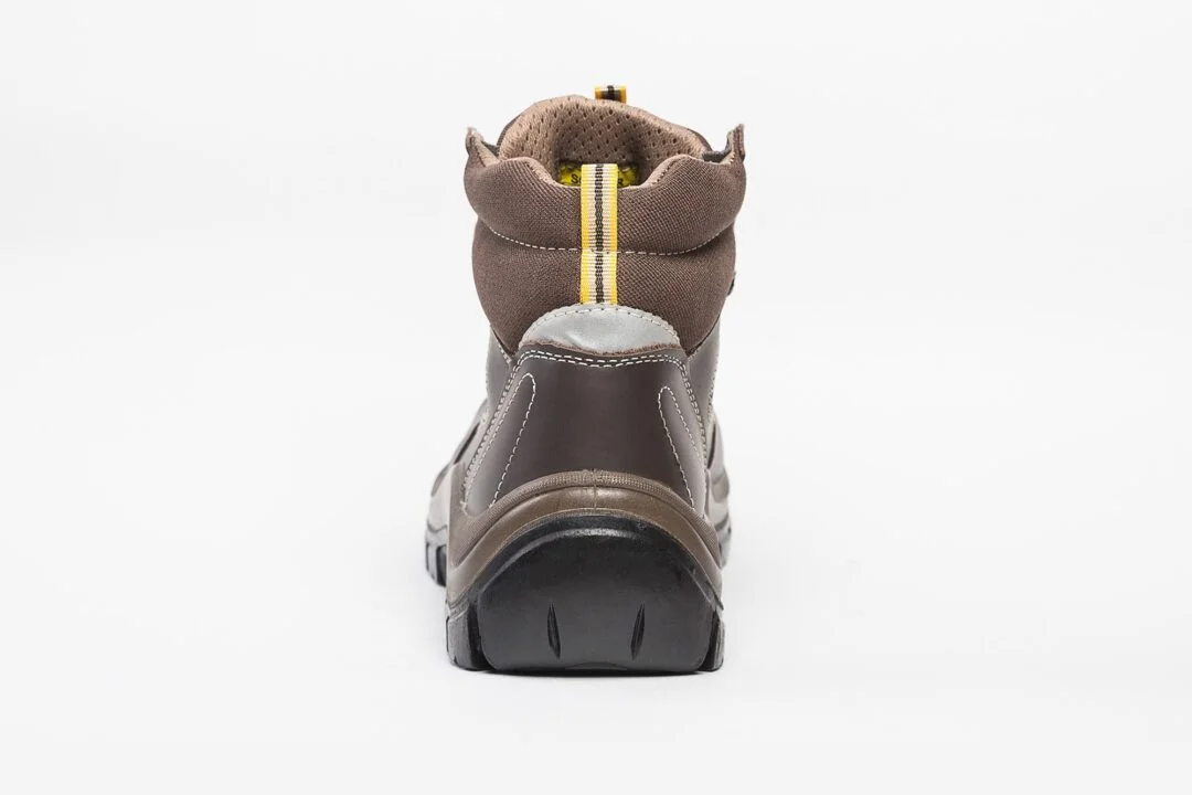 Bota Solver Chocolate – Robusta