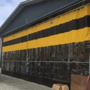 Cortinas industriales para exteriores de alta resistencia4