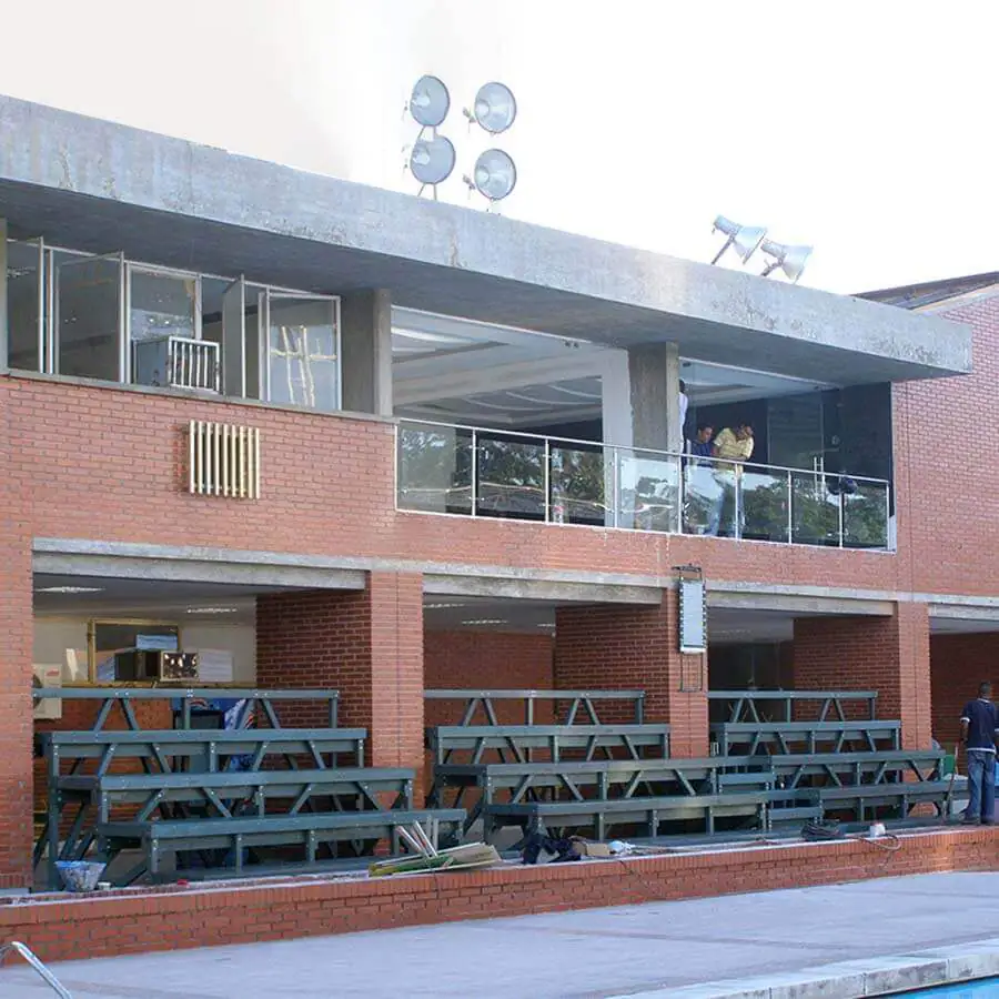 Graderías para escenario deportivo, escolar